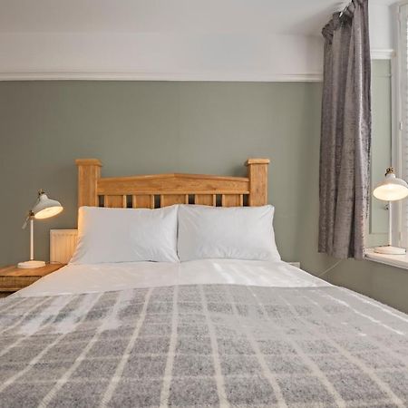 Luxury 2 Bed Apartment, Sea View, Near The Beach. Rhôs-on-Sea Eksteriør billede